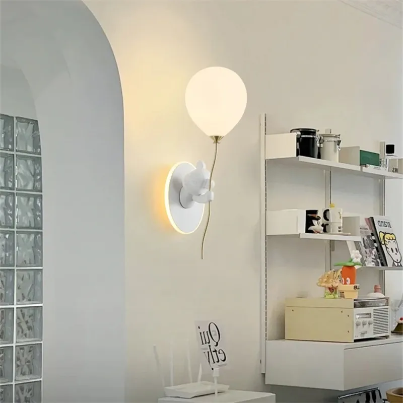 Kreatywna lampa ścienna w kszt – Led Balloon Light recenzja i cena