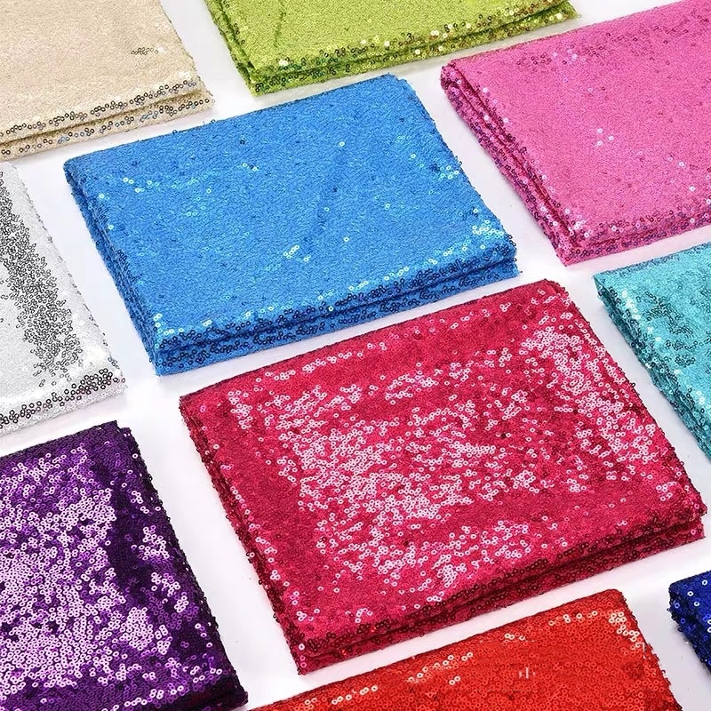 Tkanina z drobnymi cekinami o  – Glitter Tablecloth recenzja i cena